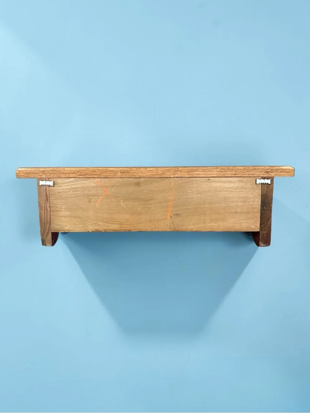 Red & White Rustic Wood Wall Shelf w/Pegs 17.5 inch Trinket Display Coat Rack